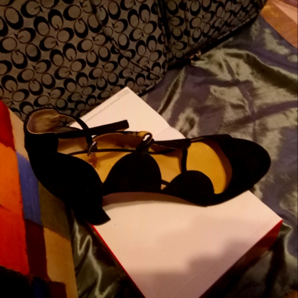 Anne Taylor strap high heel